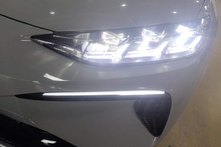 Used Denza N7 2024 630 All-Wheel Drive Intelligent Driving Max Edition Left Front Headlight