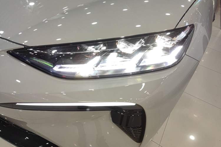 Used Denza N7 2024 630 All-Wheel Drive Intelligent Driving Max Edition Left Front Headlight