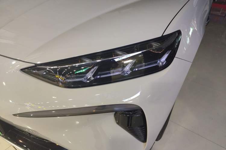 Used Denza N7 2024 702 Smart Drive Pro Edition Left Front Headlight