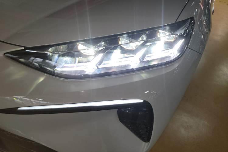 Used Denza N7 2024 630 All-Wheel Drive Intelligent Driving Max Edition Left Front Headlight