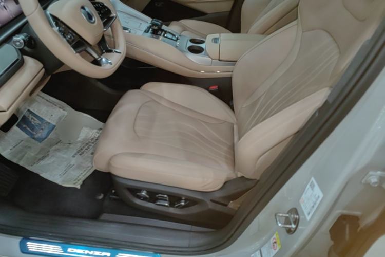 Used Denza N7 2024 630 All-Wheel Drive Intelligent Driving Max Edition Left Front Seat