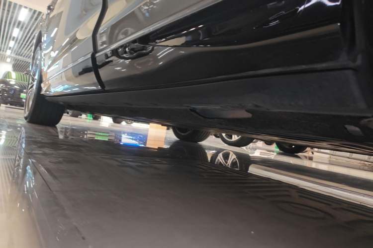 Used Denza N7 2024 630 All-Wheel Drive Intelligent Driving Max Edition Left Side Sill
