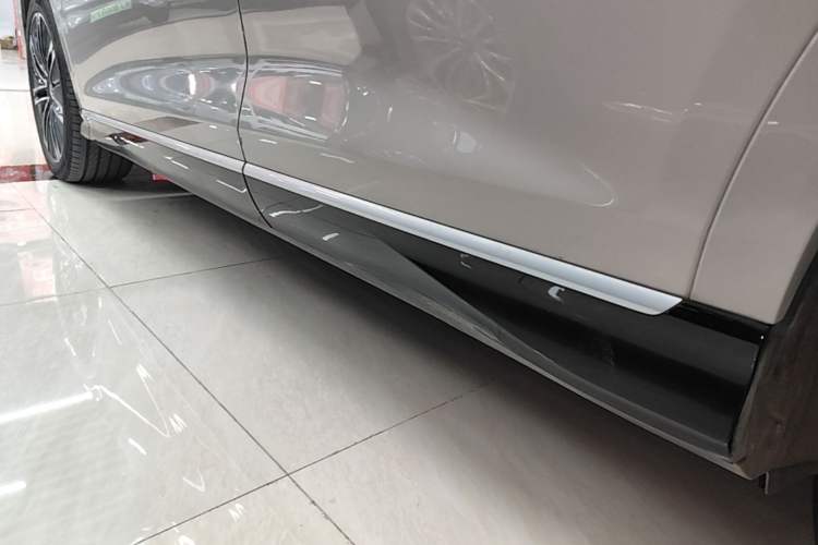 Used Denza N7 2024 630 All-Wheel Drive Intelligent Driving Max Edition Left Side Sill