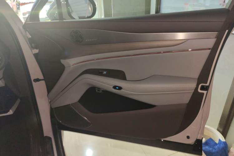 Used Denza N7 2024 702 Smart Drive Pro Edition Right Front Door Interior