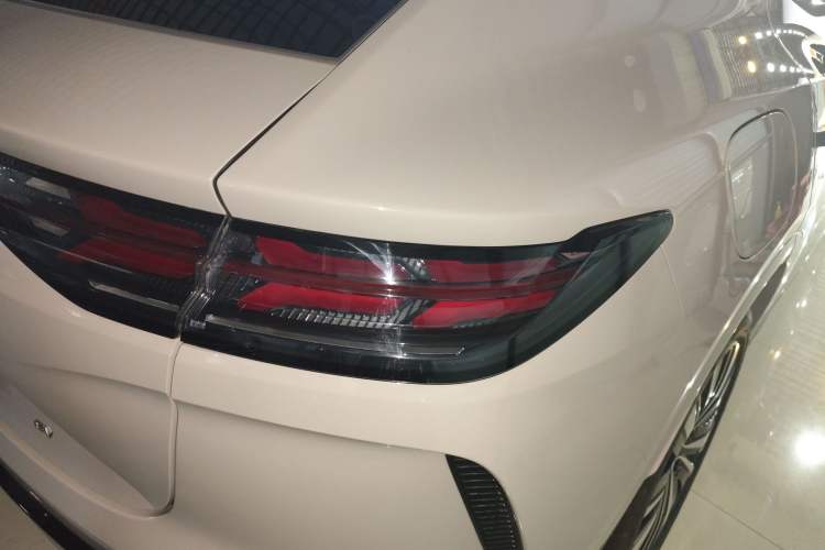 Used Denza N7 2024 702 Smart Drive Pro Edition Right Rear Taillight
