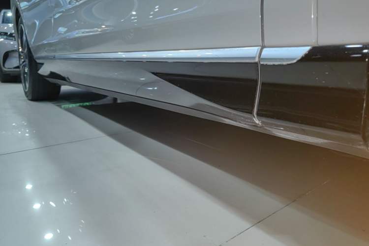 Used Denza N7 2024 630 All-Wheel Drive Intelligent Driving Max Edition Right Side Sill