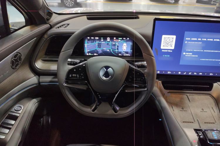Used Denza N7 2024 630 All-Wheel Drive Intelligent Driving Max Edition Steering Wheel