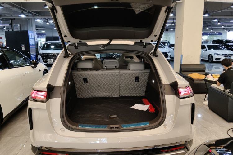 Used Denza N7 2024 702 Smart Drive Pro Edition Trunk