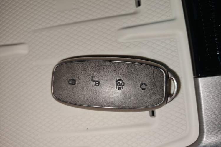 Used Denza N7 2024 702 Smart Drive Pro Edition Vehicle Key