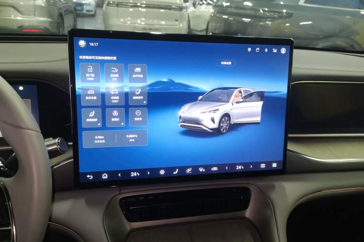 Used Denza N7 2024 630 All-Wheel Drive Intelligent Driving Ultra Version Audio And AC Panel