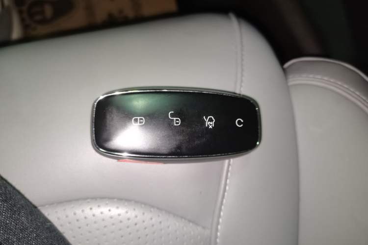 Used Denza N7 2024 630 All-Wheel Drive Intelligent Driving Ultra Version Interior 1