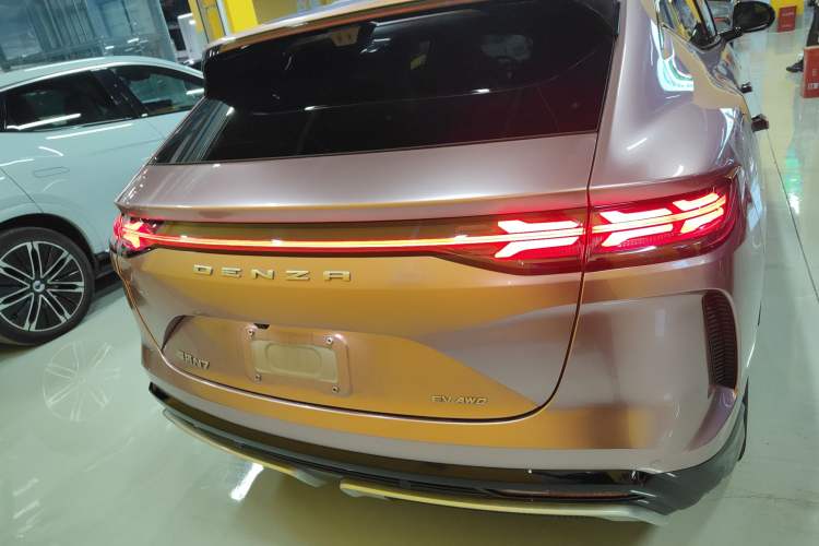 Used Denza N7 2024 630 All-Wheel Drive Intelligent Driving Ultra Version Exterior 4