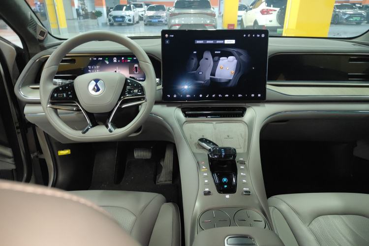 Used Denza N7 2024 630 All-Wheel Drive Intelligent Driving Ultra Version Interior 2