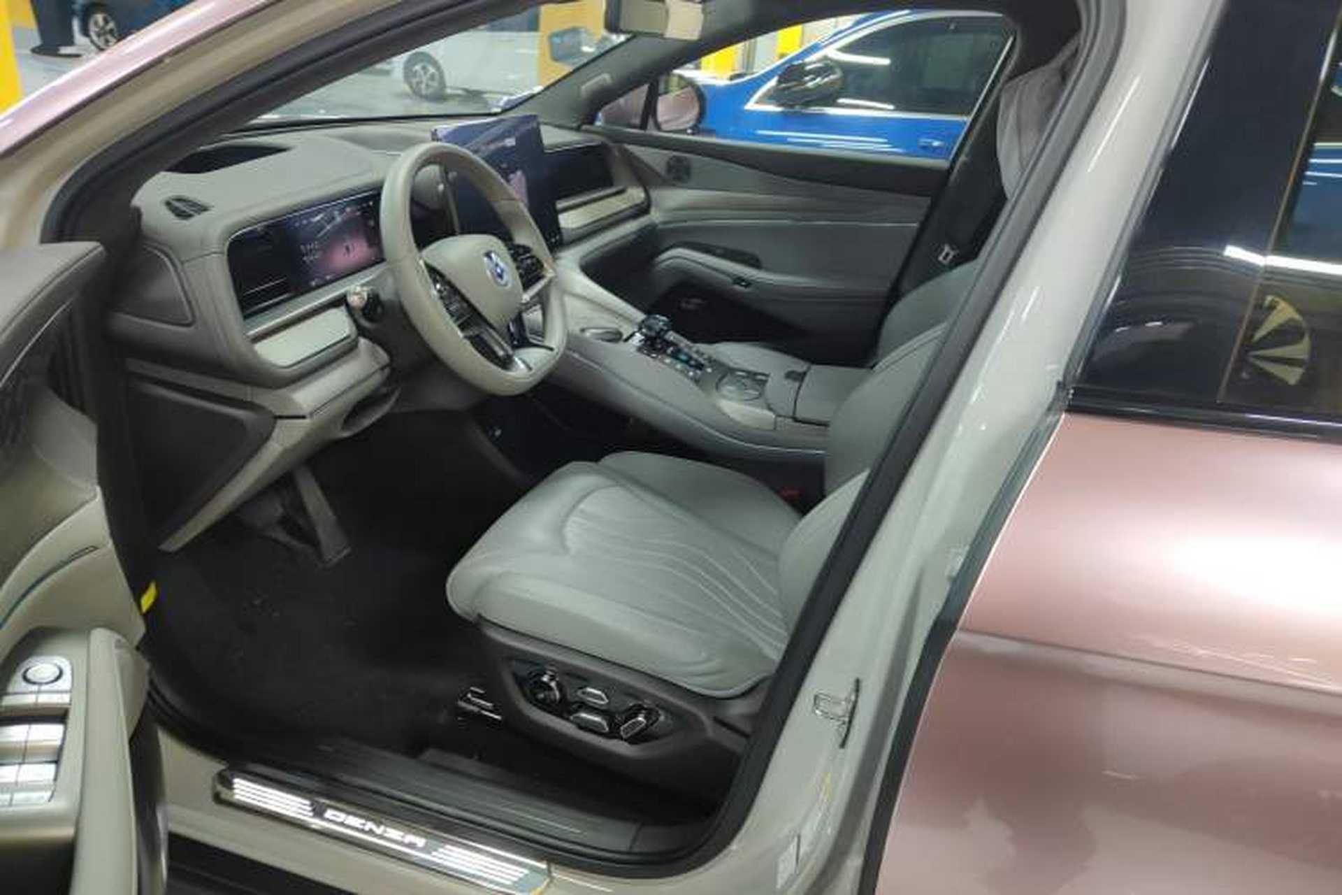 Used Denza N7 2024 630 All-Wheel Drive Intelligent Driving Ultra Version Left Front Seat