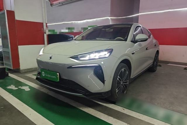 Ojetý Denza N7 2024 630 All-Wheel Drive Intelligent Driving Max Edition