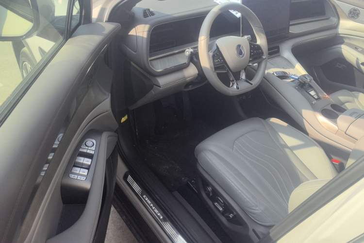 Used Denza N7 2024 630 All-Wheel Drive Intelligent Driving Max Edition Driver Seat