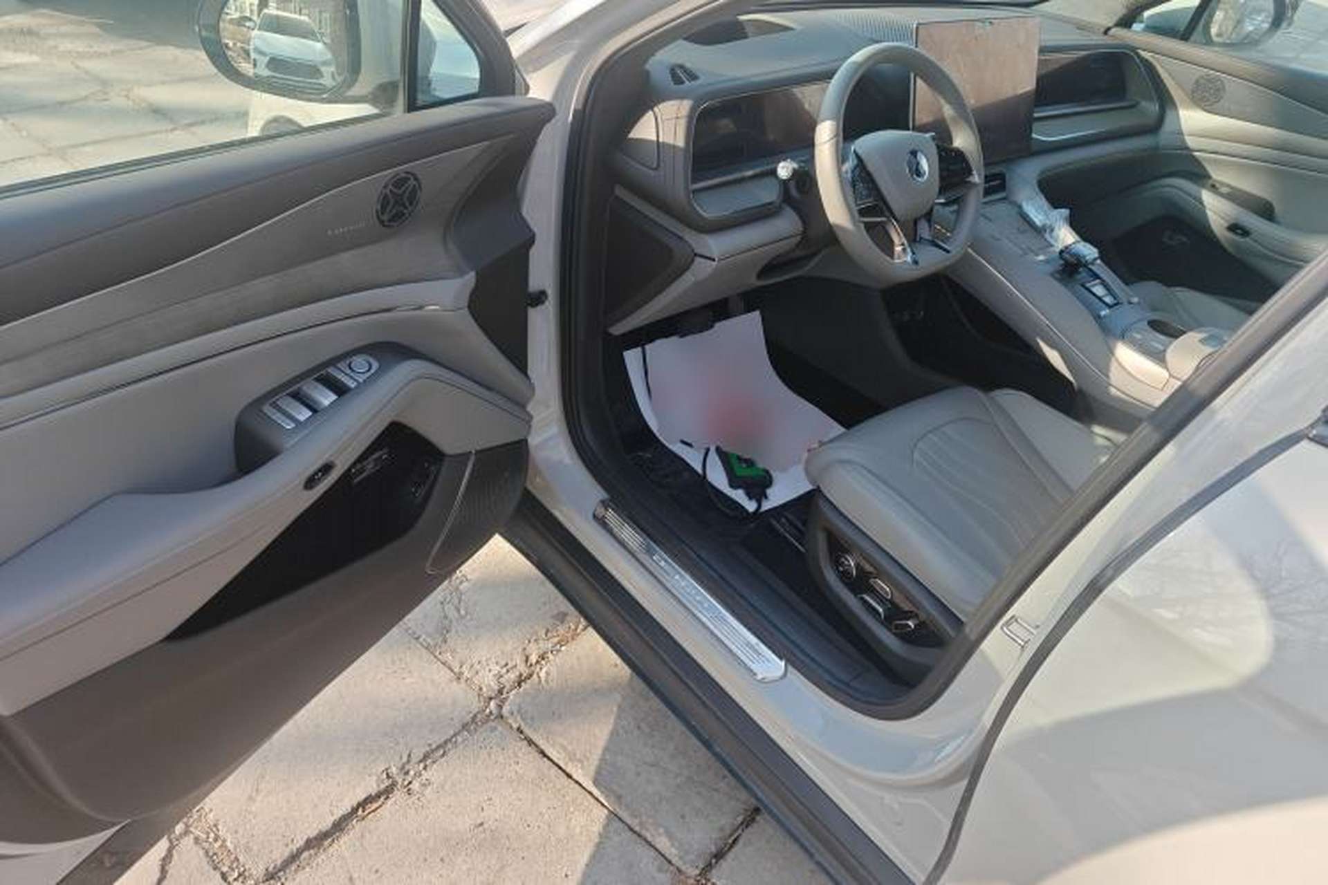 Used Denza N7 2024 630 All-Wheel Drive Intelligent Driving Ultra Version Driver Seat