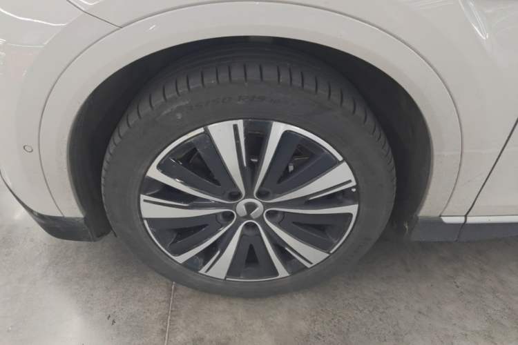 Used Denza N7 2024 702 Smart Drive Pro Edition Exterior 4