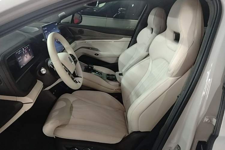 Used Denza N7 2024 702 Smart Drive Pro Edition Left Front Seat