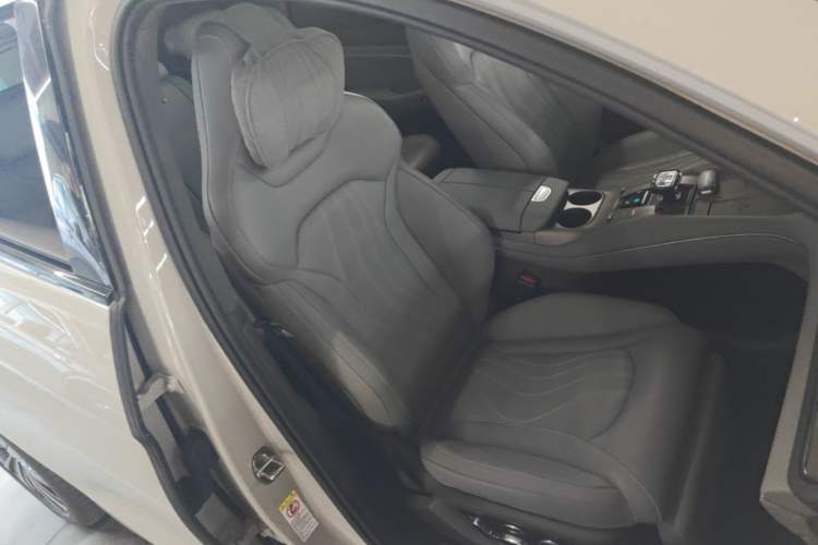 Used Denza N7 2024 702 Smart Drive Pro Edition Right Front Seat