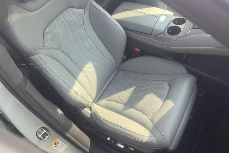 Used Denza N7 2024 630 All-Wheel Drive Intelligent Driving Max Edition Right Front Seat