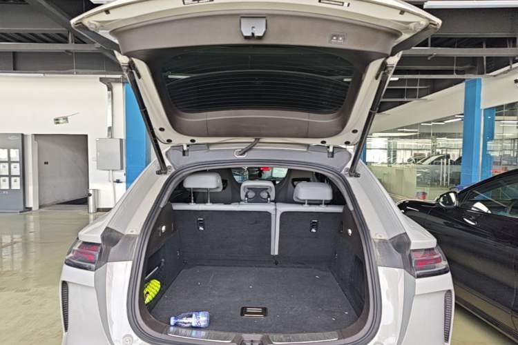 Used Denza N7 2024 702 Smart Drive Pro Edition Trunk