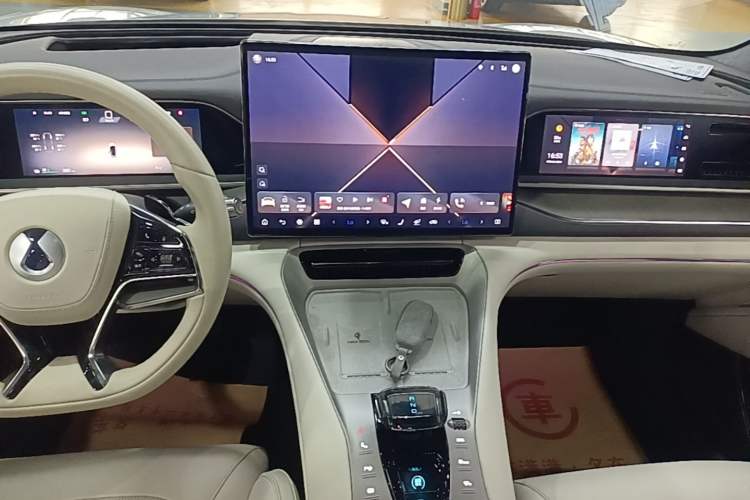 Used Denza N7 2024 630 All-Wheel Drive Intelligent Driving Max Edition Audio And AC Panel