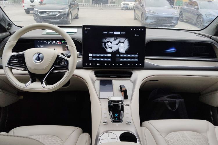 Used Denza N7 2024 630 All-Wheel Drive Intelligent Driving Max Edition Center Console
