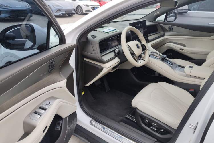 Used Denza N7 2024 630 All-Wheel Drive Intelligent Driving Max Edition Driver Seat