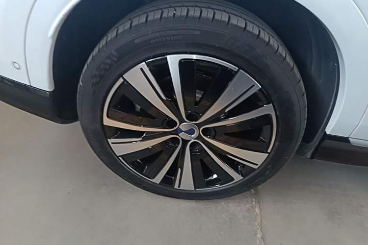 Used Denza N7 2024 702 Smart Drive Pro Edition Exterior 5