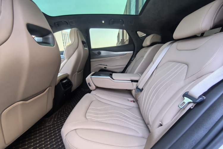 Used Denza N7 2024 702 Smart Drive Pro Edition Interior 2