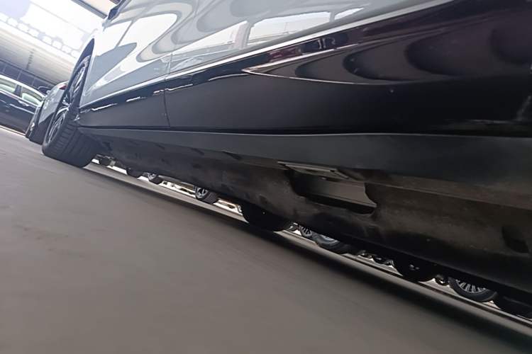 Used Denza N7 2024 702 Smart Drive Pro Edition Left Side Sill