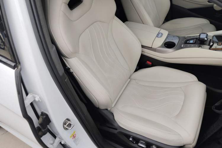 Used Denza N7 2024 630 All-Wheel Drive Intelligent Driving Max Edition Right Front Seat