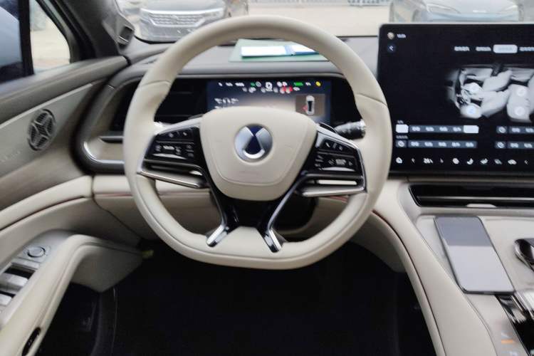 Used Denza N7 2024 630 All-Wheel Drive Intelligent Driving Max Edition Steering Wheel