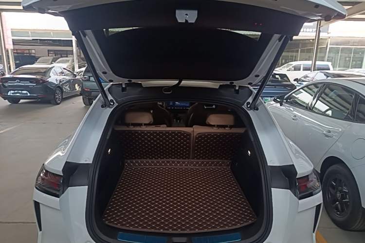Used Denza N7 2024 702 Smart Drive Pro Edition Trunk