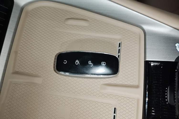Used Denza N7 2024 630 All-Wheel Drive Intelligent Driving Max Edition Vehicle Key