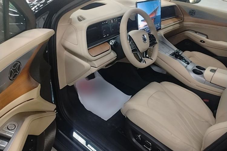 Used Denza N7 2025 630 All-Wheel Drive Intelligent Driving Dual-Laser Flagship Edition Driver Seat