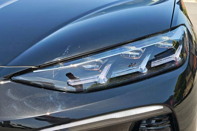 Used Denza N7 2025 630 All-Wheel Drive Intelligent Driving Dual-Laser Flagship Edition Exterior 4