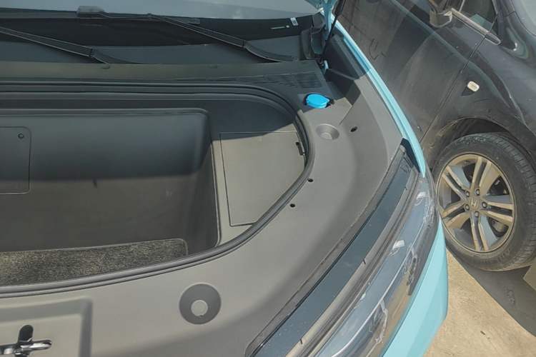 Used Denza N7 2025 630 All-Wheel Drive Intelligent Driving Dual-Laser Flagship Edition Engine Bay Left