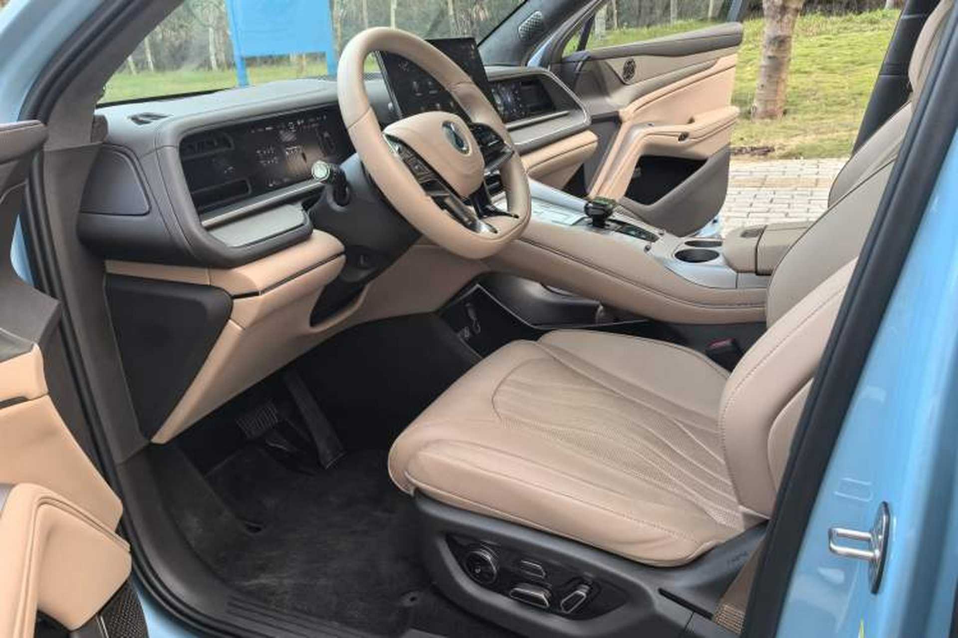 Used Denza N7 2025 630 All-Wheel Drive Intelligent Driving Dual-Laser Flagship Edition Interior 1
