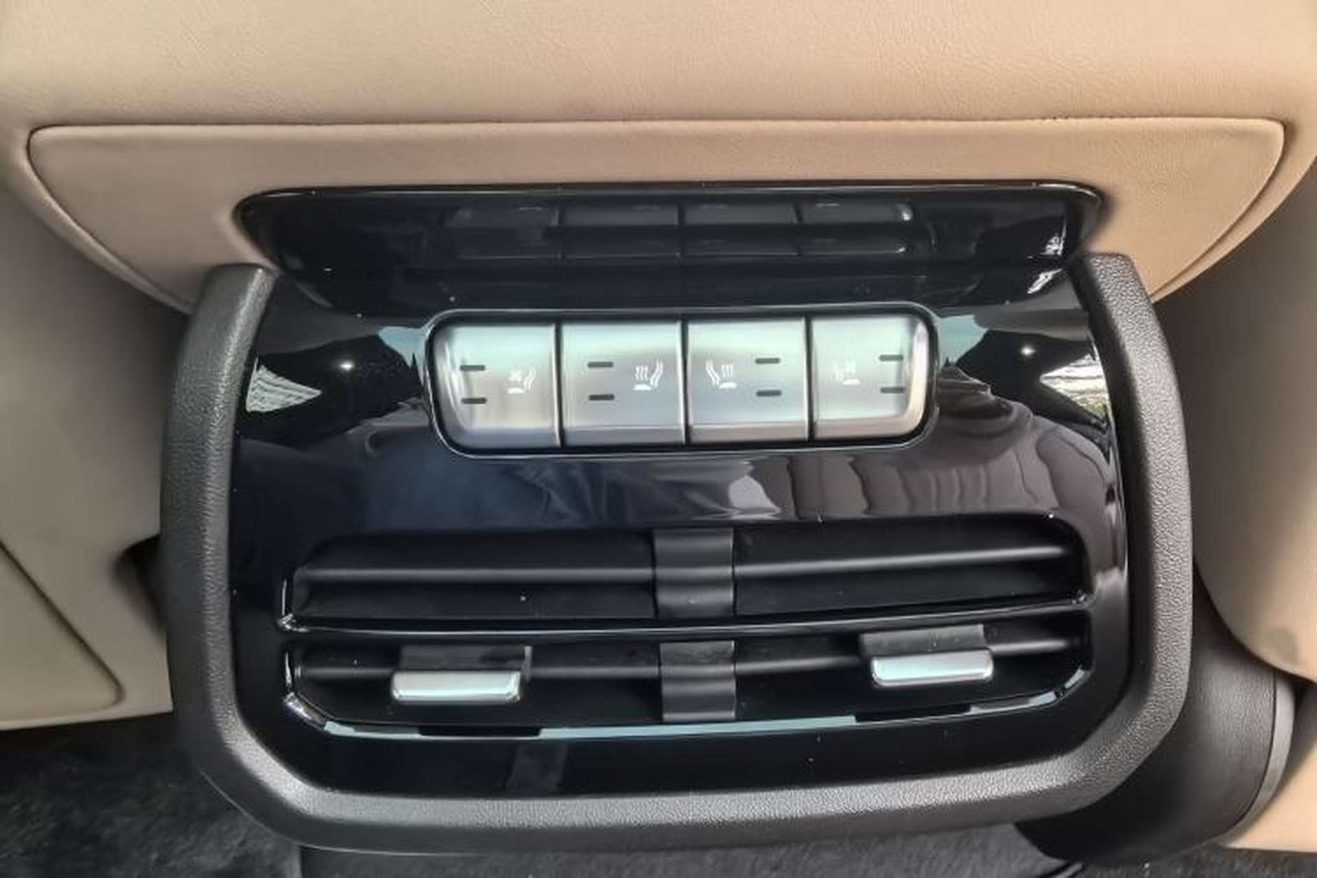 Used Denza N7 2025 630 All-Wheel Drive Intelligent Driving Dual-Laser Flagship Edition Interior 11
