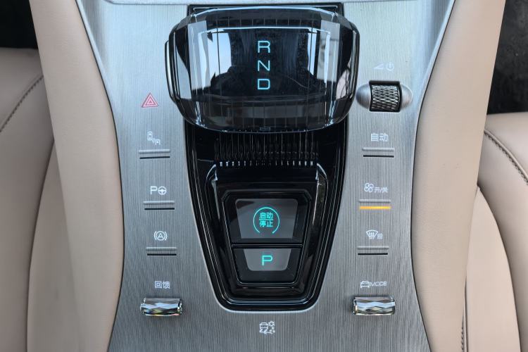 Used Denza N7 2025 630 All-Wheel Drive Intelligent Driving Dual-Laser Flagship Edition Interior 7