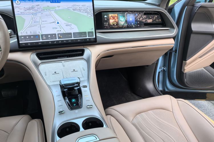 Used Denza N7 2025 630 All-Wheel Drive Intelligent Driving Dual-Laser Flagship Edition Interior 8