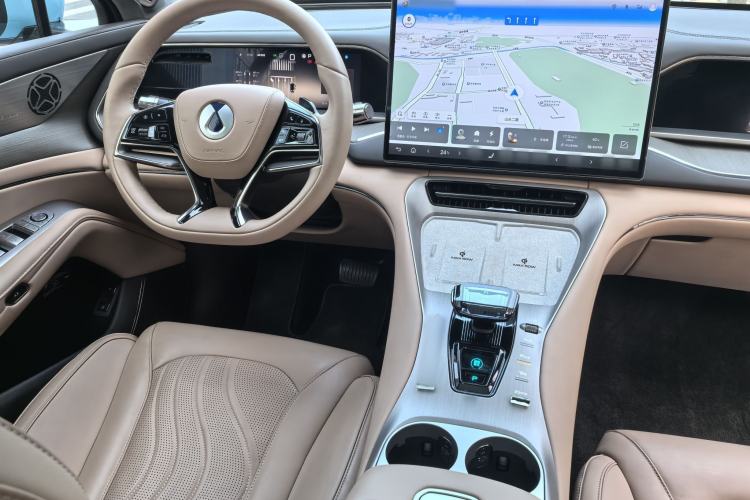 Used Denza N7 2025 630 All-Wheel Drive Intelligent Driving Dual-Laser Flagship Edition Interior 9