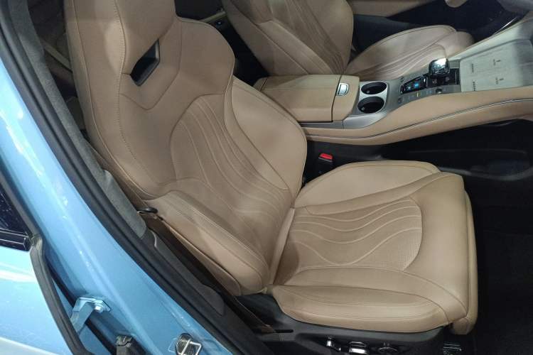 Used Denza N7 2025 630 All-Wheel Drive Intelligent Driving Dual-Laser Flagship Edition Right Front Seat