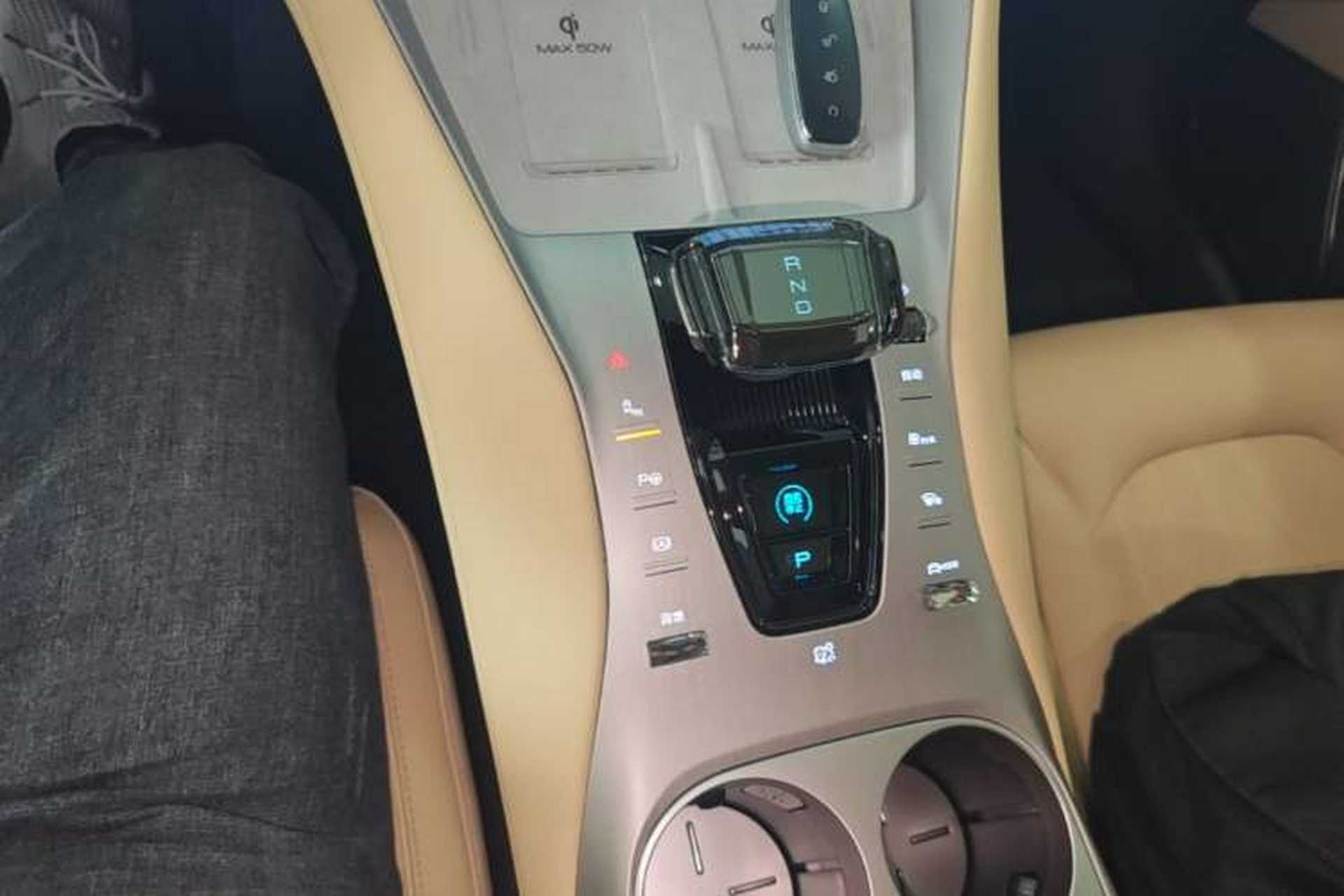 Used Denza N7 2025 630 All-Wheel Drive Intelligent Driving Dual-Laser Flagship Edition Gear Lever