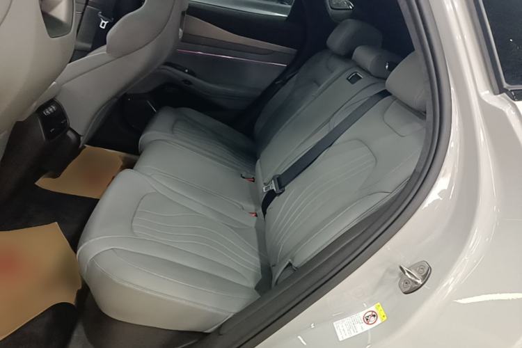 Used Denza N7 2025 630 All-Wheel Drive Intelligent Driving Dual-Laser Flagship Edition Left Rear Seat