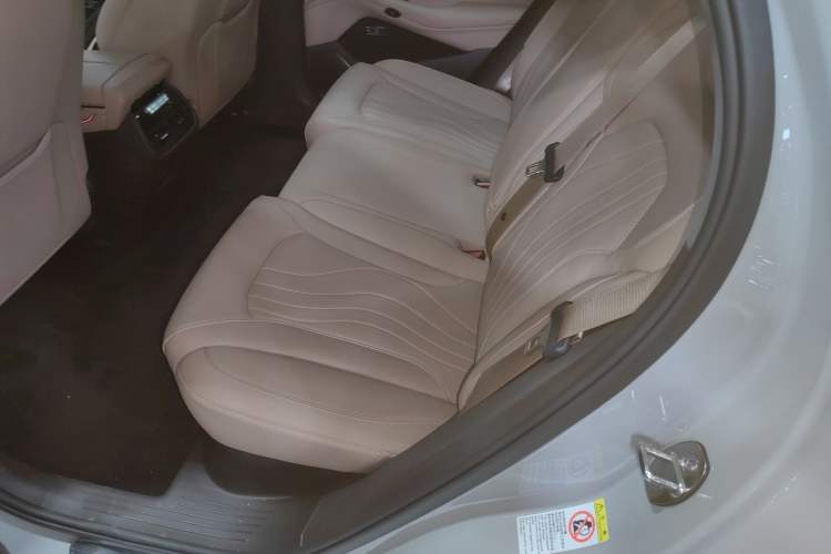 Used Denza N7 2025 630 All-Wheel Drive Intelligent Driving Dual-Laser Flagship Edition Left Rear Seat