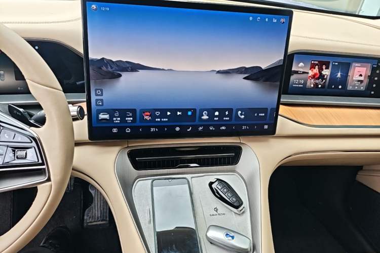 Used Denza N7 2025 630 All-Wheel Drive Intelligent Driving Dual-Laser Flagship Edition Audio And AC Panel
