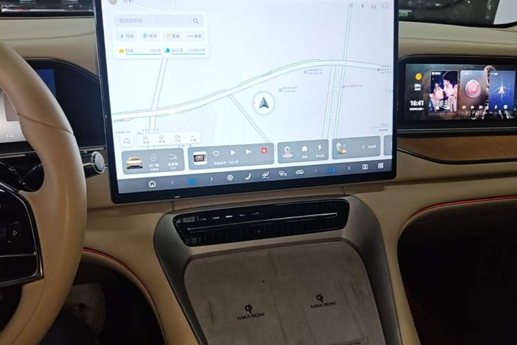 Used Denza N7 2025 630 All-Wheel Drive Intelligent Driving Dual-Laser Flagship Edition Audio And AC Panel